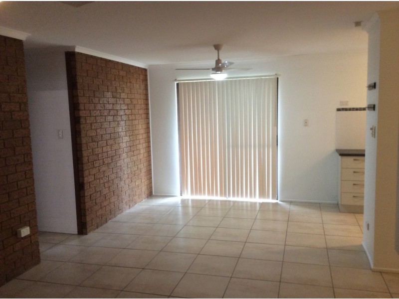 796 Boat Harbour Drive, Urangan QLD 4655