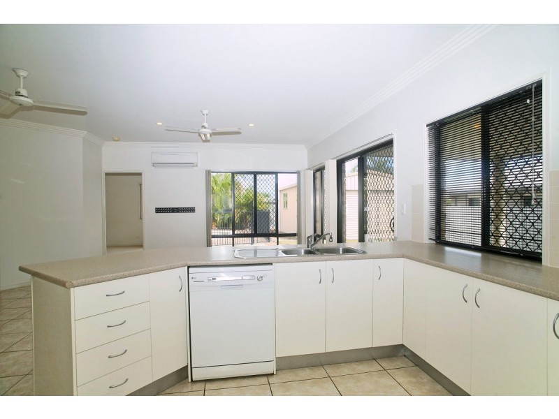 10 Rochester Court, Urraween QLD 4655