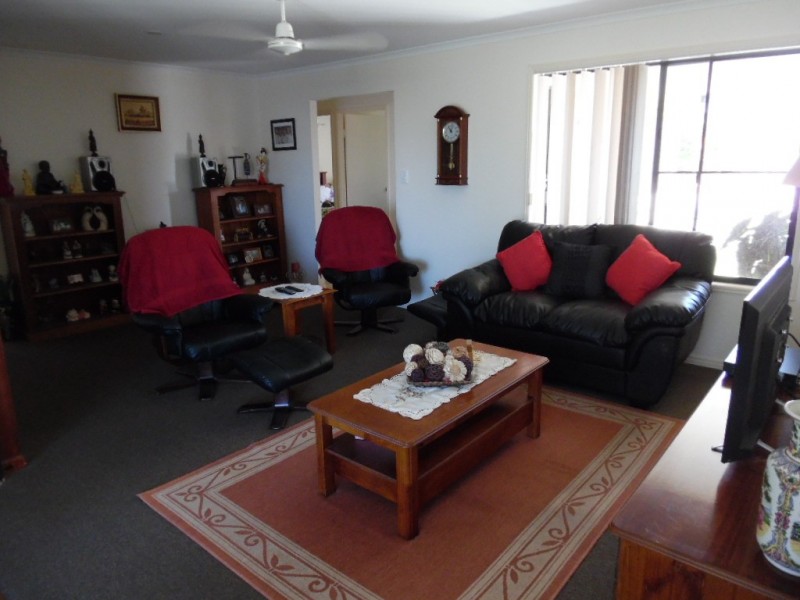 4 Ringtail Way, Urangan QLD 4655