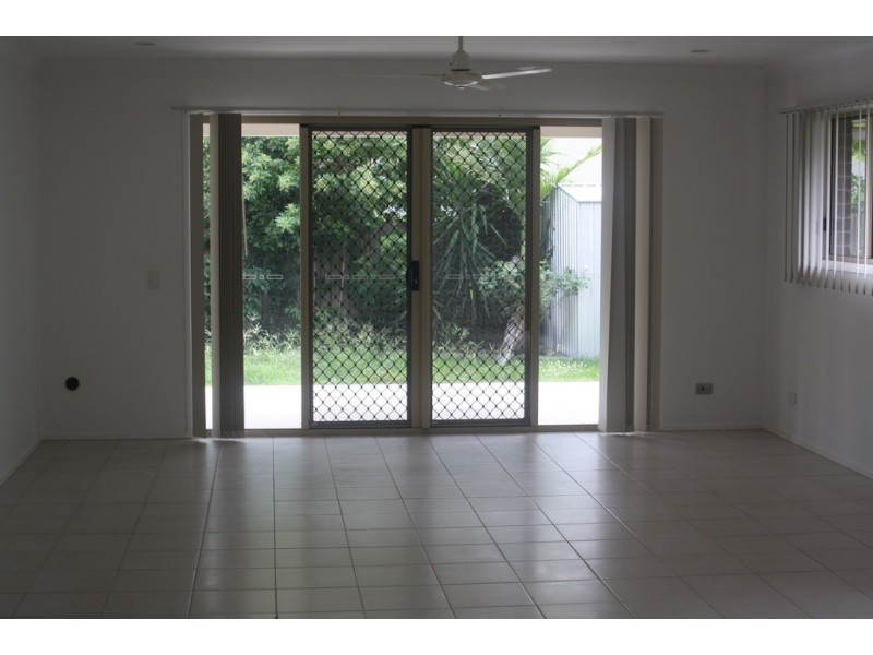 11 Salamander Avenue, Urraween QLD 4655