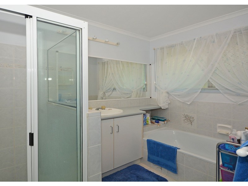 9 Keppel Court, Kawungan QLD 4655