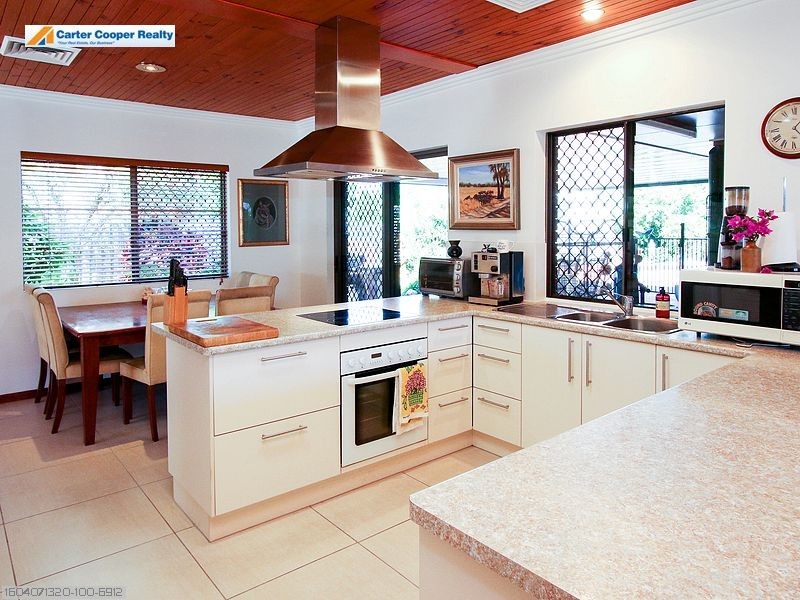 10 Palera Court, Point Vernon QLD 4655