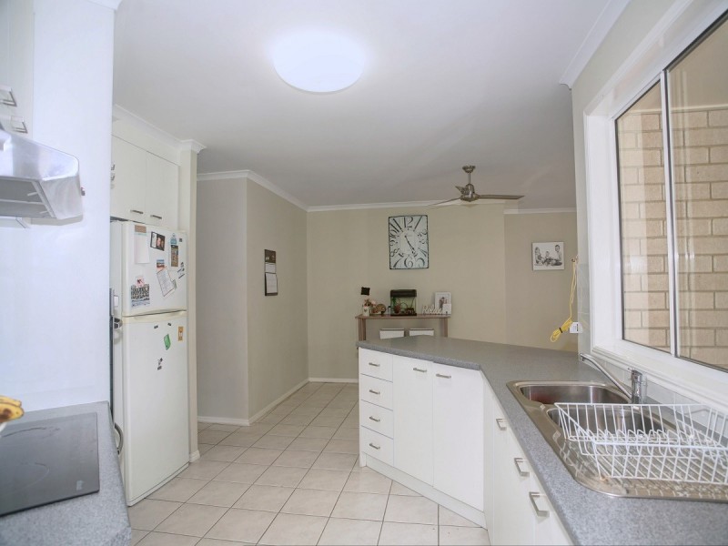 31 Kookaburra Drive, Eli Waters QLD 4655
