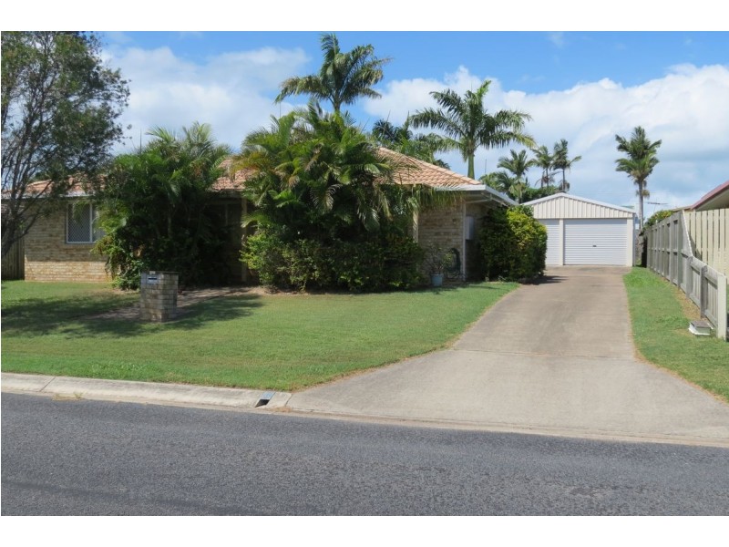 40 Hansen Street, Urangan QLD 4655