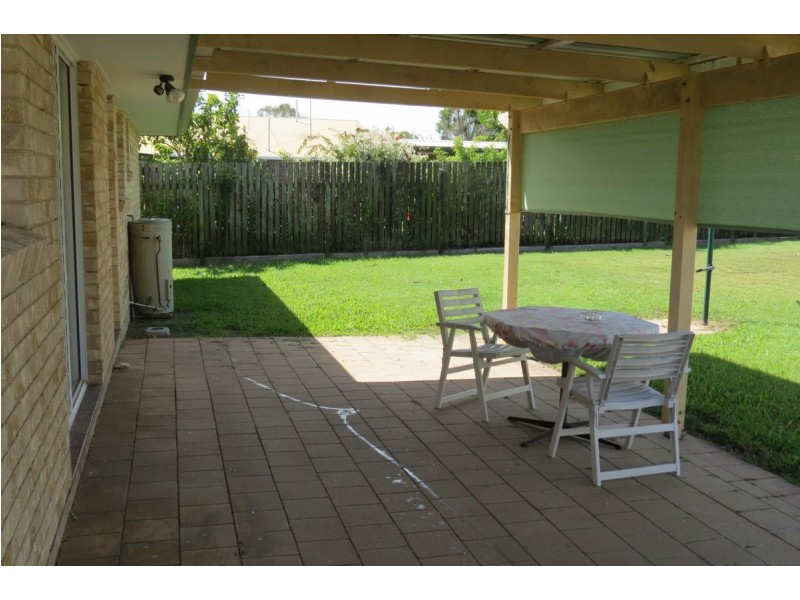 40 Hansen Street, Urangan QLD 4655