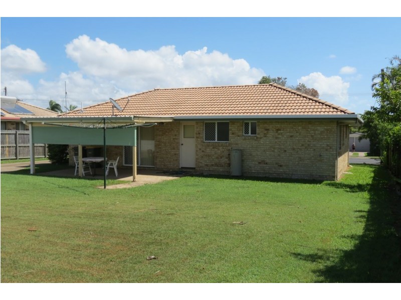 40 Hansen Street, Urangan QLD 4655