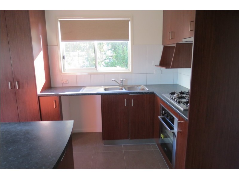 27 Murphy Street, Point Vernon QLD 4655