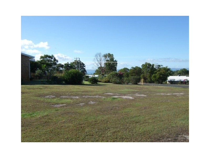 6 Pacific Drive, Booral QLD 4655