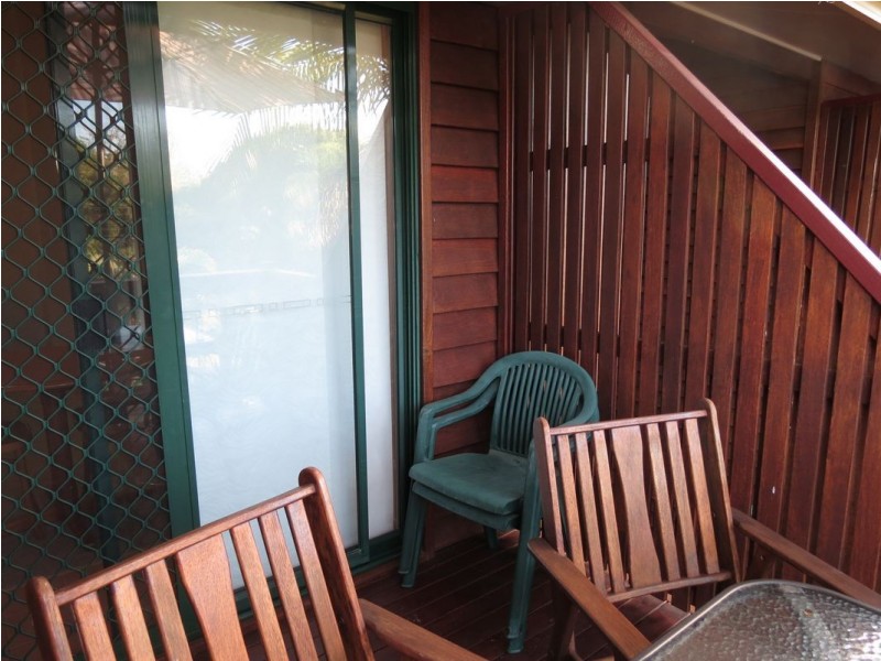 12/651 Charlton Esplanade, Urangan QLD 4655