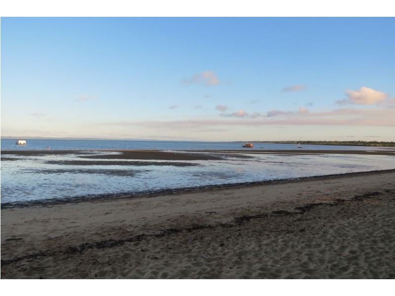 12/651 Charlton Esplanade, Urangan QLD 4655