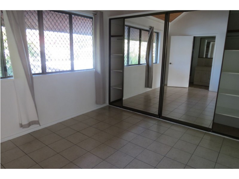 13/406 Esplanade, Torquay QLD 4655