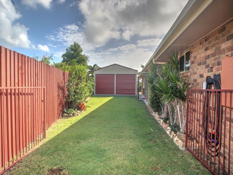 6 Benson Close, Urraween QLD 4655