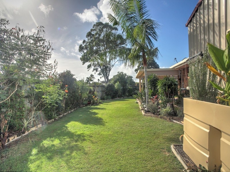 6 Benson Close, Urraween QLD 4655
