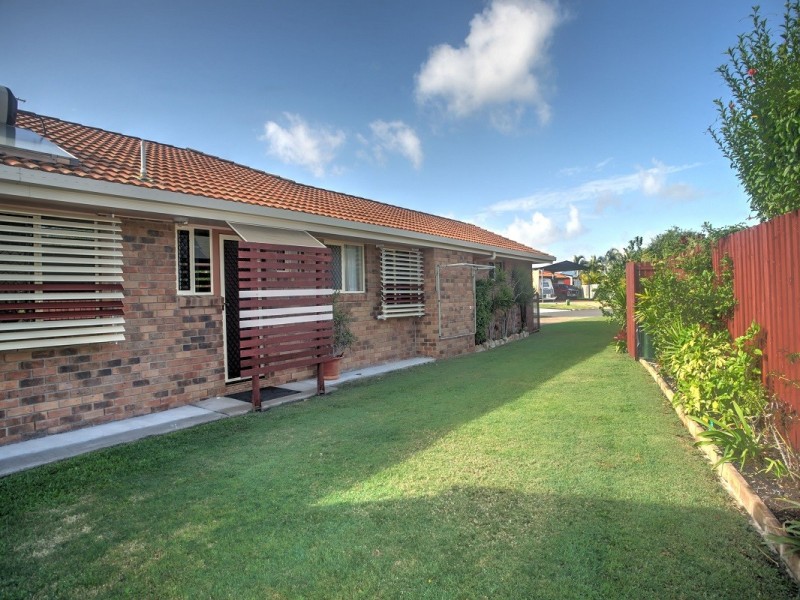 6 Benson Close, Urraween QLD 4655