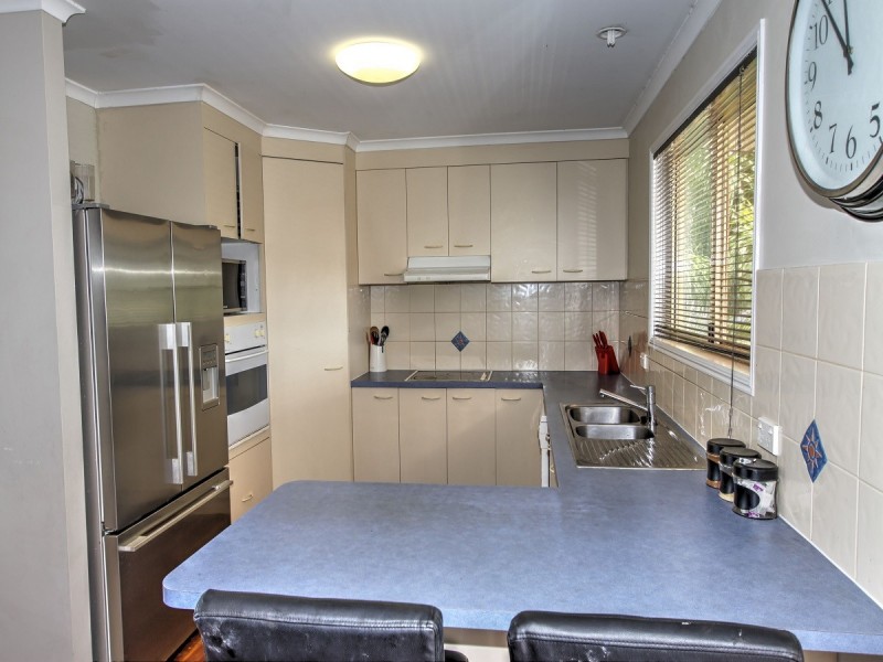 757 Boat Harbour Drive, Urangan QLD 4655