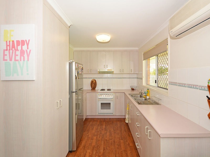 77 Exeter Street, Torquay QLD 4655