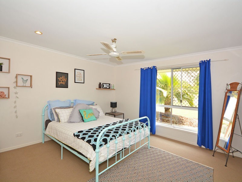 77 Exeter Street, Torquay QLD 4655