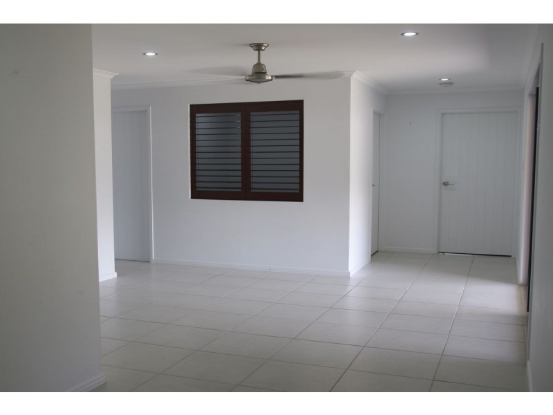 22 Elboz Court, Burrum Heads QLD 4659