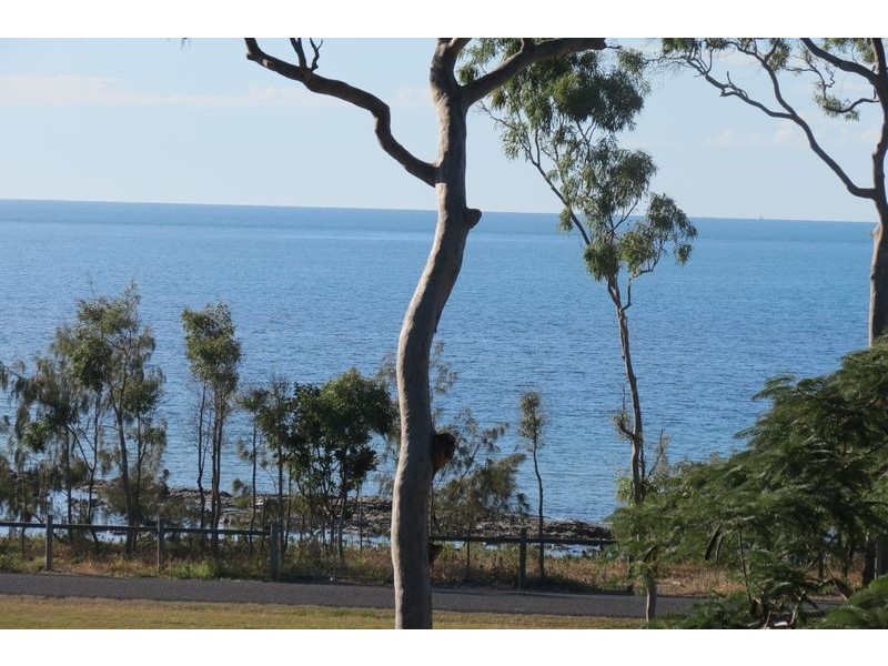 18 Mant Street, Point Vernon QLD 4655