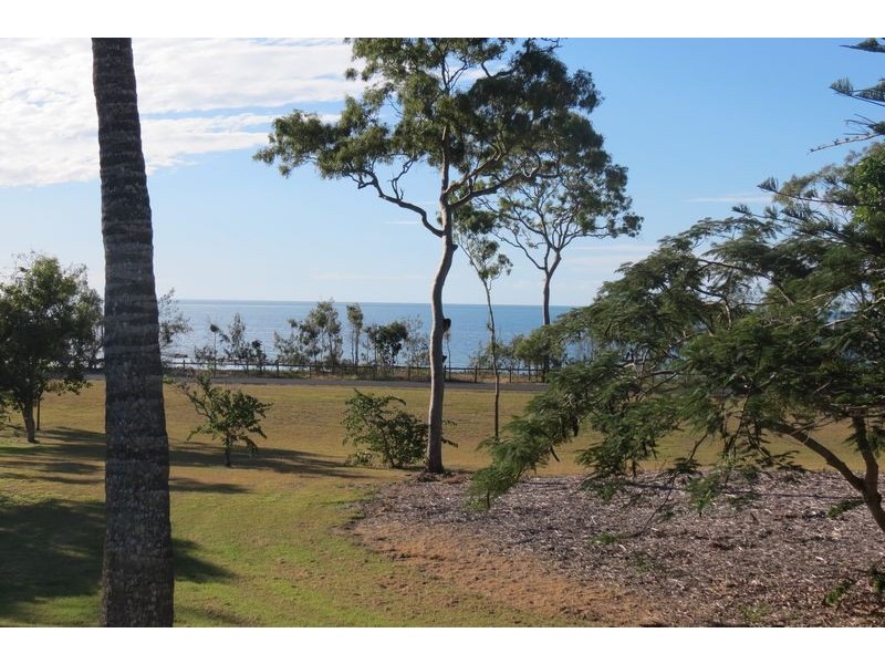 18 Mant Street, Point Vernon QLD 4655