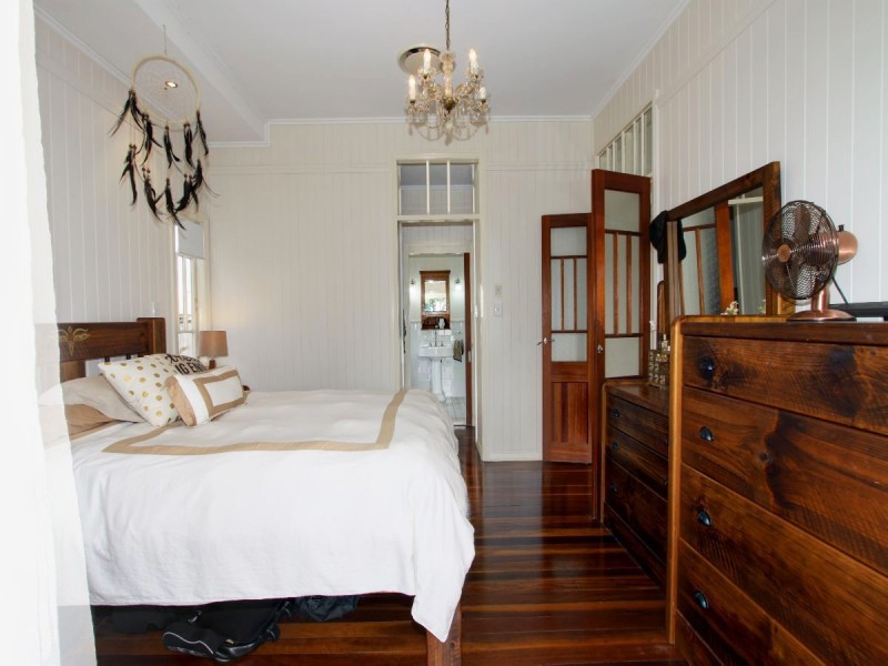 152 Esplanade, Point Vernon QLD 4655