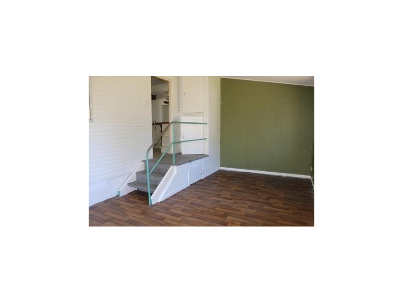 30 Neils Street, Pialba QLD 4655