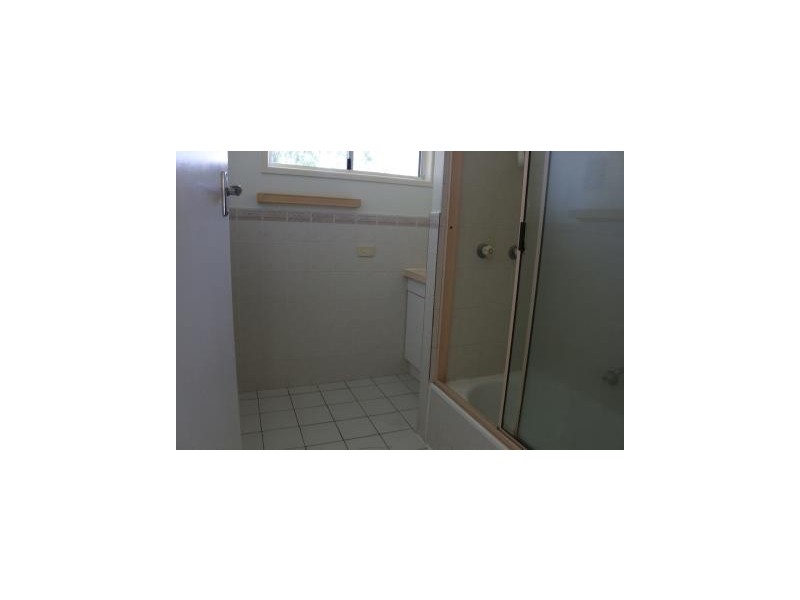 30 Neils Street, Pialba QLD 4655
