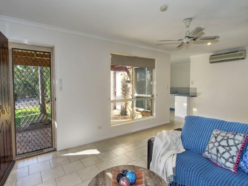 111 Bideford Street, Torquay QLD 4655
