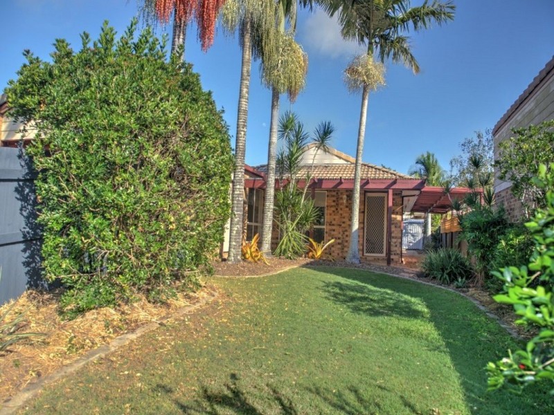 111 Bideford Street, Torquay QLD 4655