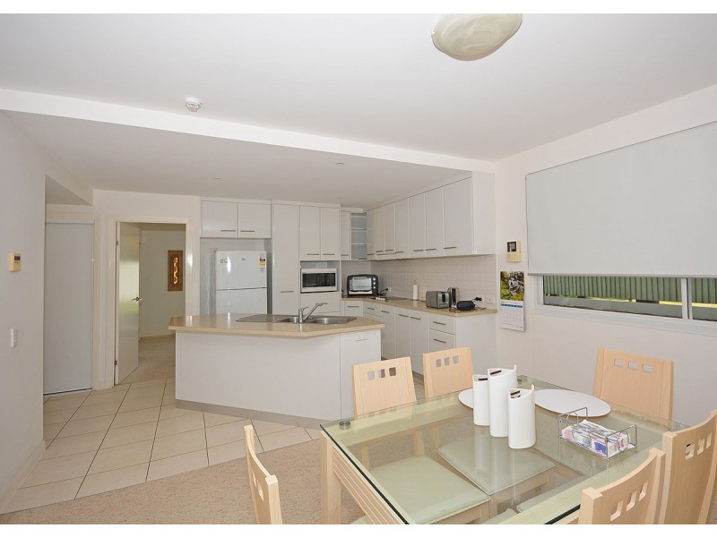 101/239 Esplanade, Pialba QLD 4655