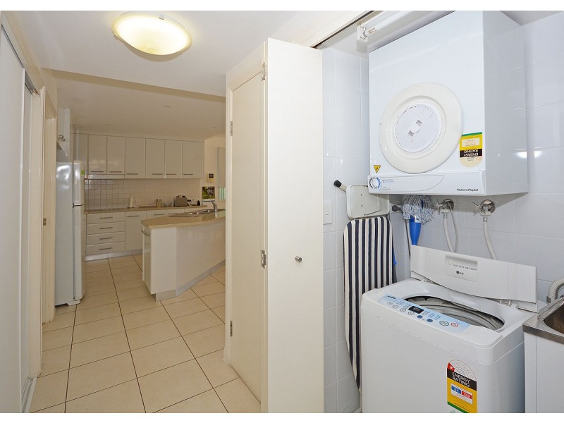 101/239 Esplanade, Pialba QLD 4655