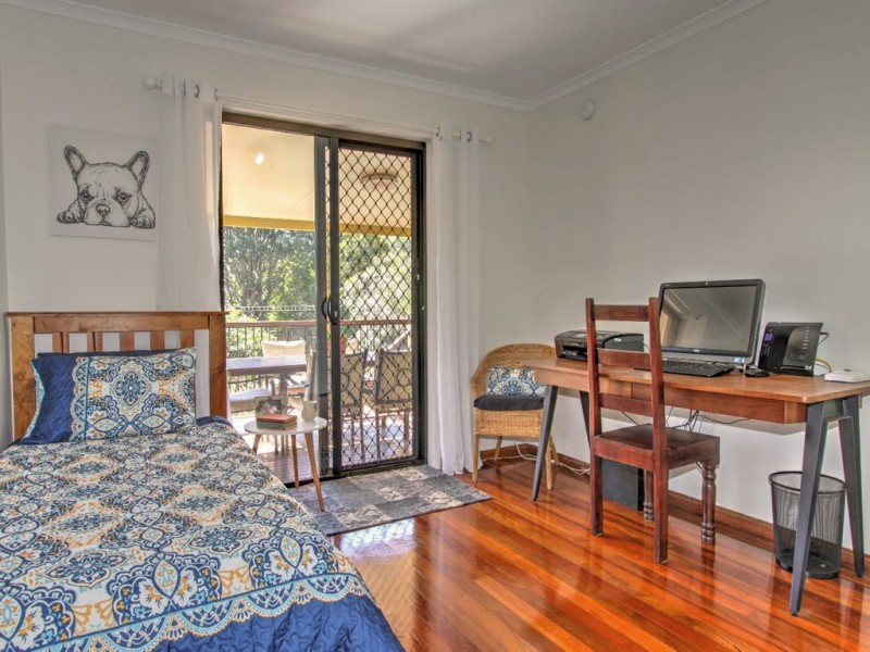 4 Balmoral Court, Urraween QLD 4655