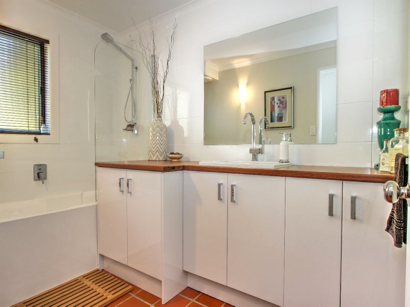 4 Balmoral Court, Urraween QLD 4655