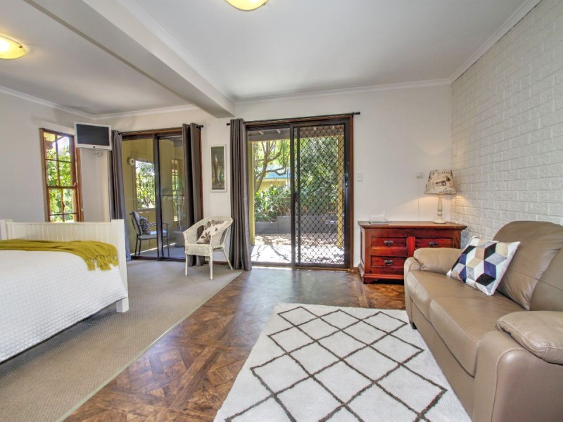 4 Balmoral Court, Urraween QLD 4655