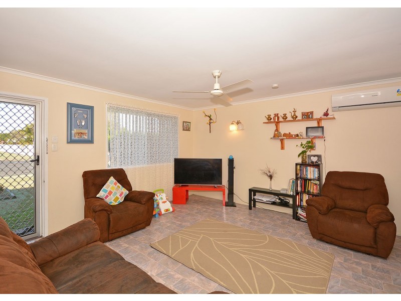 9 Ross Street, Urangan QLD 4655