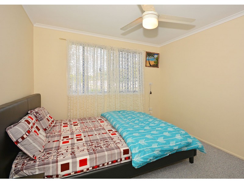 9 Ross Street, Urangan QLD 4655