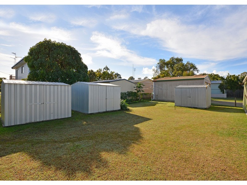 9 Ross Street, Urangan QLD 4655