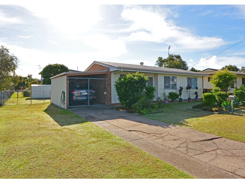 9 Ross Street, Urangan QLD 4655
