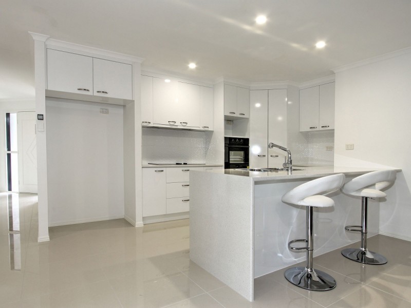 2 Woralie Way, Urraween QLD 4655