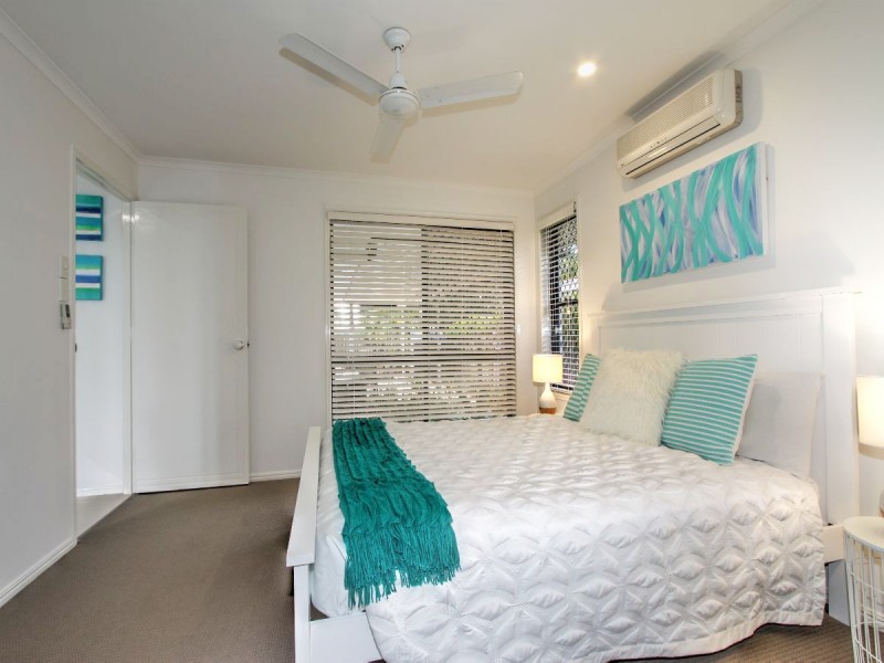 2 Woralie Way, Urraween QLD 4655