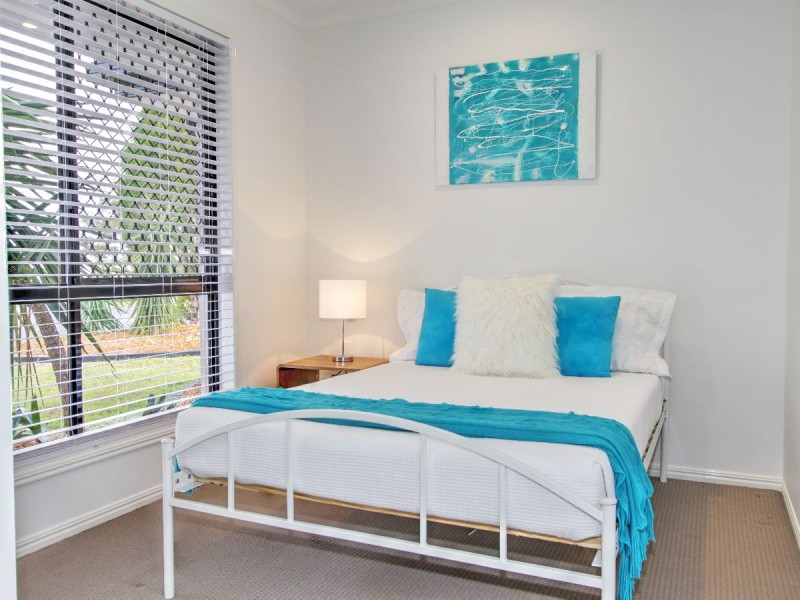 2 Woralie Way, Urraween QLD 4655