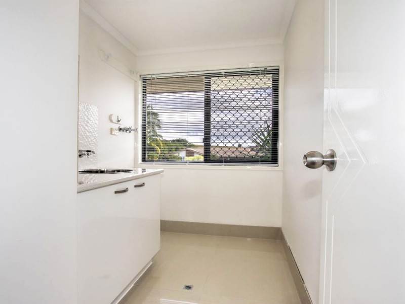 2 Woralie Way, Urraween QLD 4655