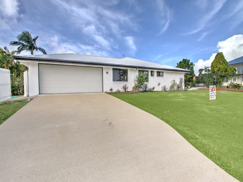 2 Woralie Way, Urraween QLD 4655