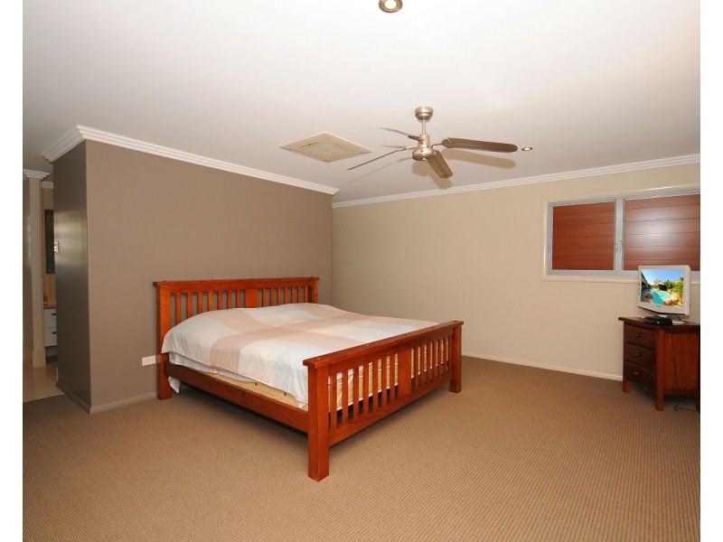 9-11 Gundesen Drive, Urraween QLD 4655