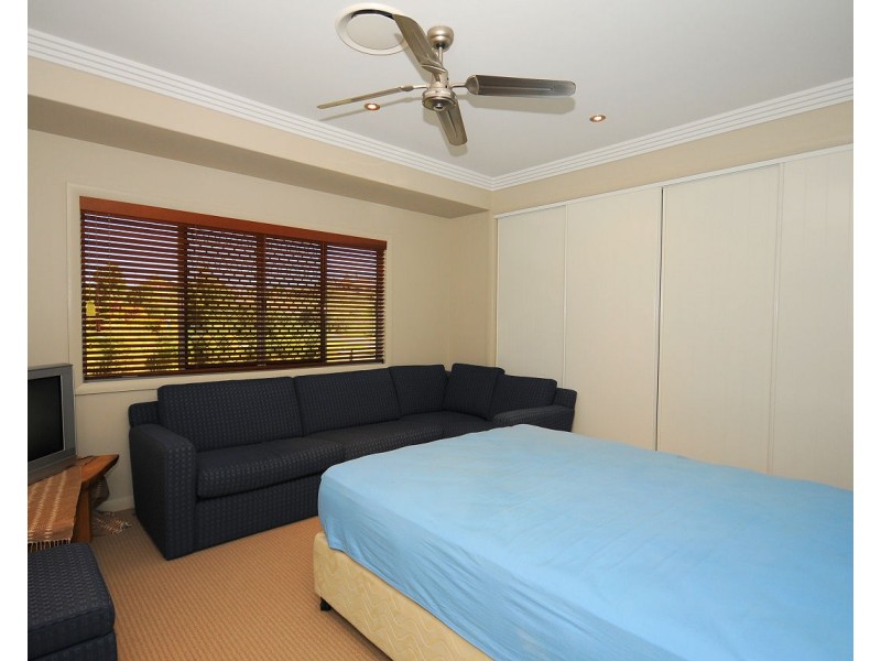 9-11 Gundesen Drive, Urraween QLD 4655