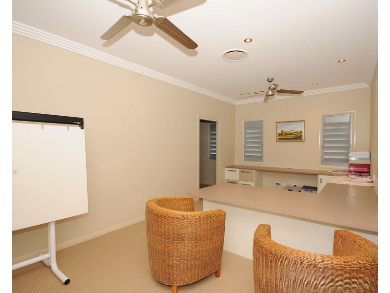 9-11 Gundesen Drive, Urraween QLD 4655