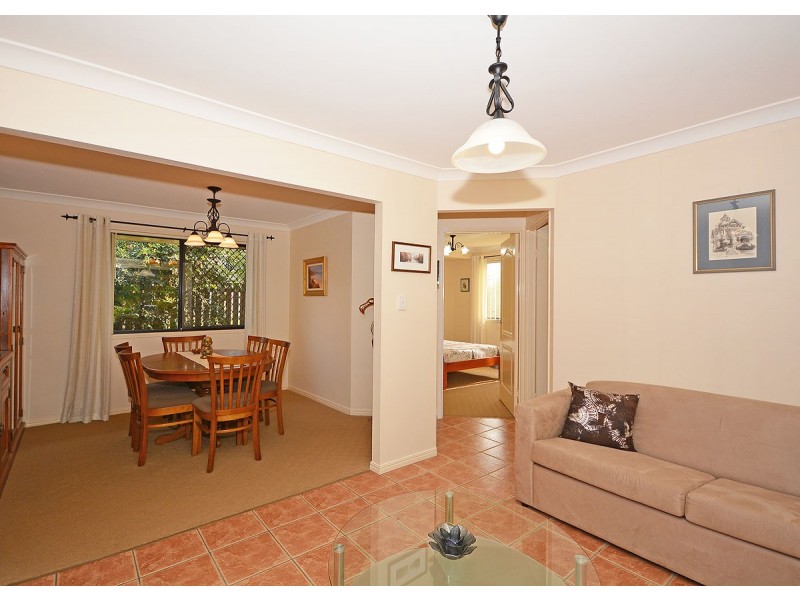 61 Bowerbird Avenue, Eli Waters QLD 4655