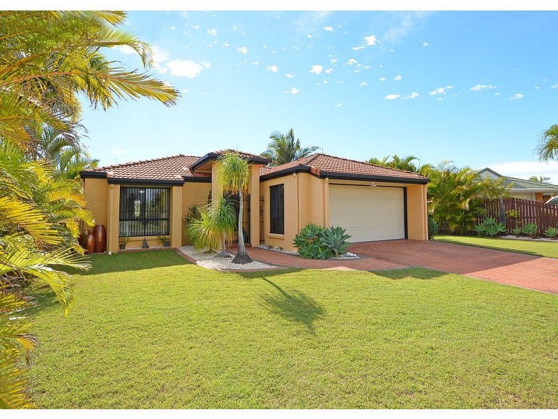 61 Bowerbird Avenue, Eli Waters QLD 4655