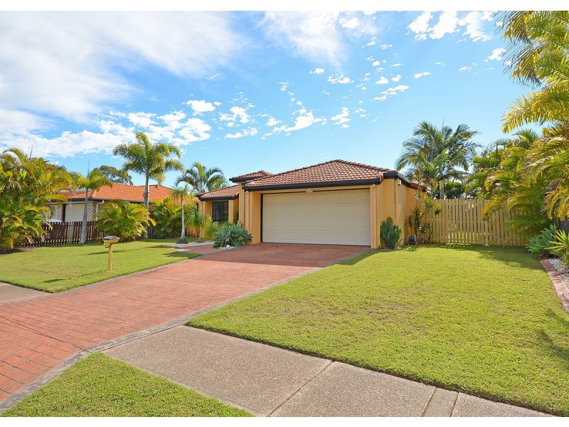 61 Bowerbird Avenue, Eli Waters QLD 4655