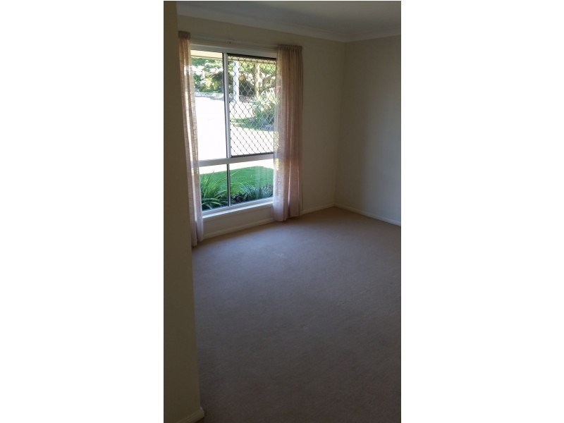 12 Annette Street, Dundowran Beach QLD 4655